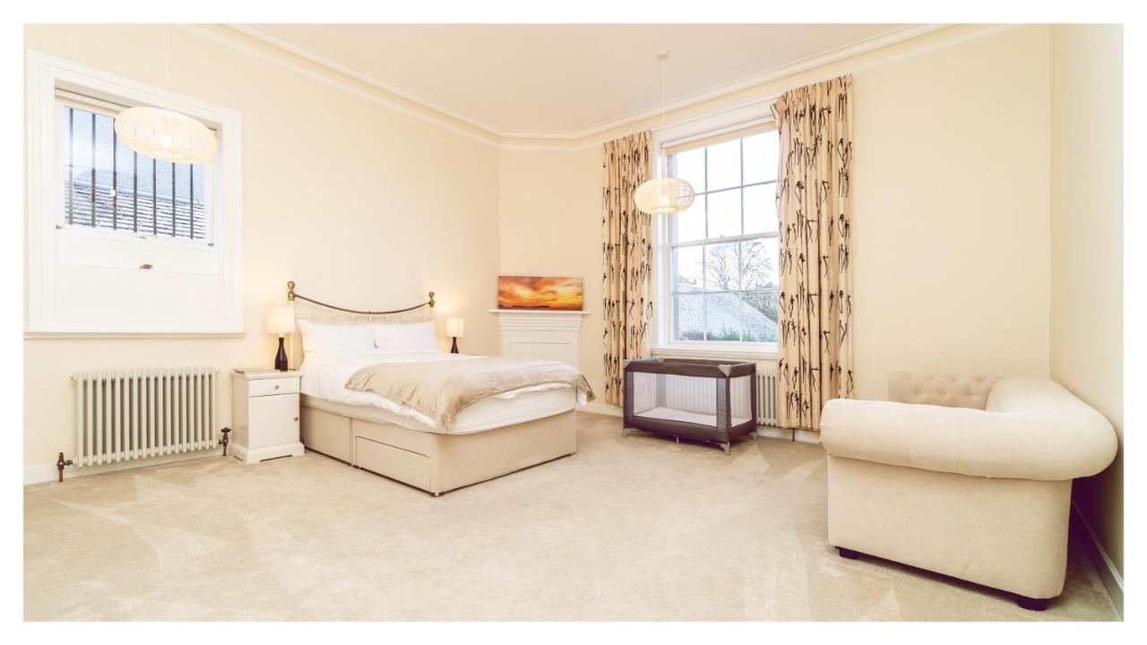 Villa A Luxurious Masterpiece Steps From Stirling Extérieur photo