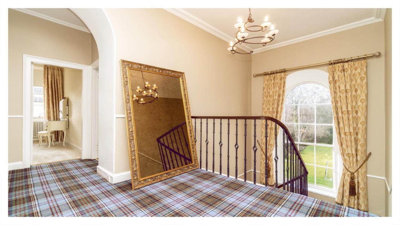 Villa A Luxurious Masterpiece Steps From Stirling Extérieur photo